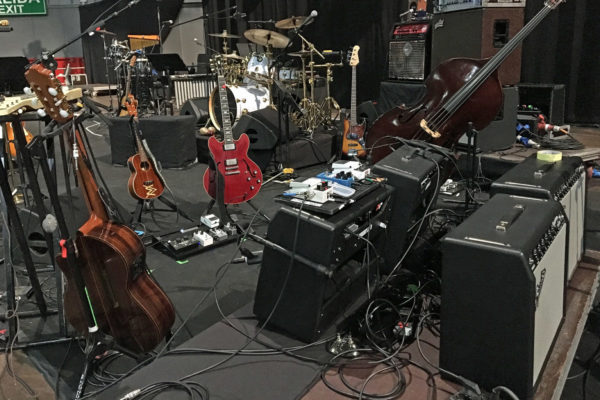 Backline preparado para Van Morrison, WiZink Center, Madri, dezembro de 2017.